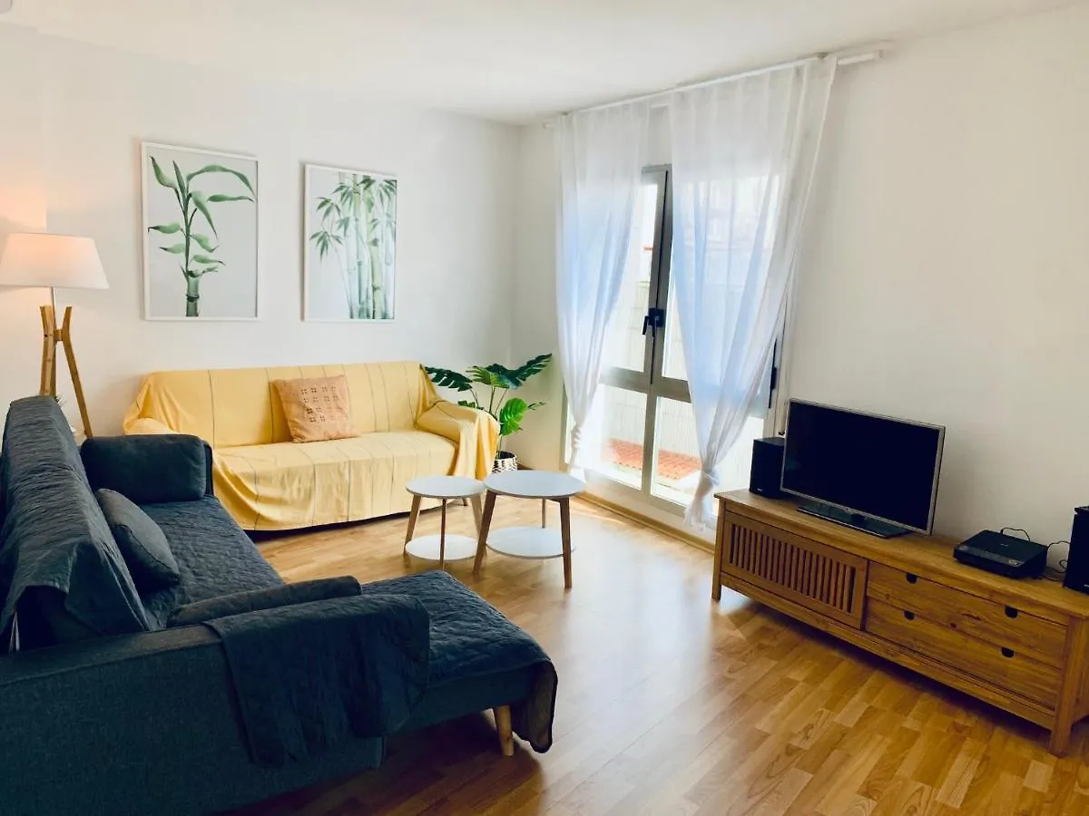 Hauzify I Apartament Fortuny location