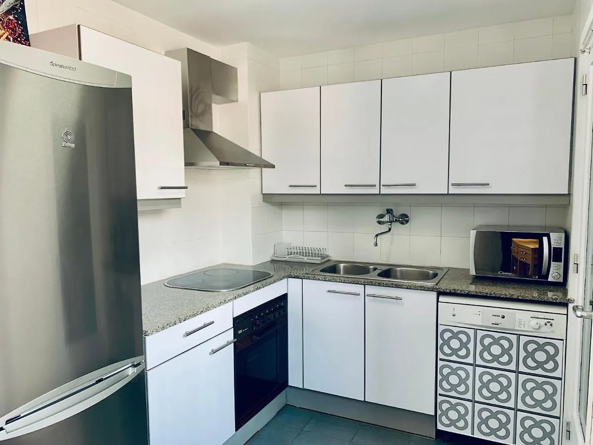 Hauzify I Apartament Fortuny サン・フェリウ・ダ・ギショルス スペイン