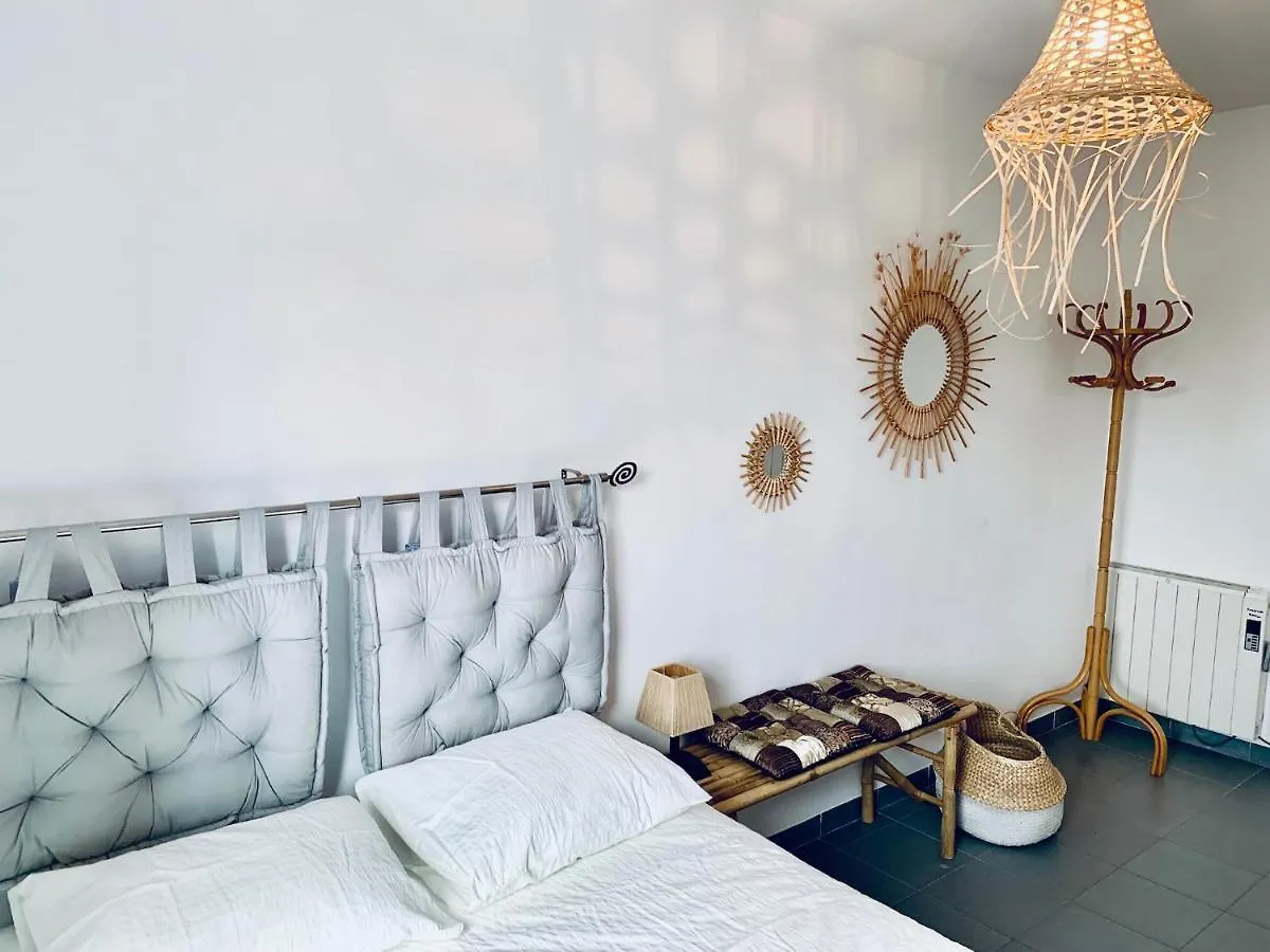 アパート Hauzify I Apartament Fortuny サン・フェリウ・ダ・ギショルス